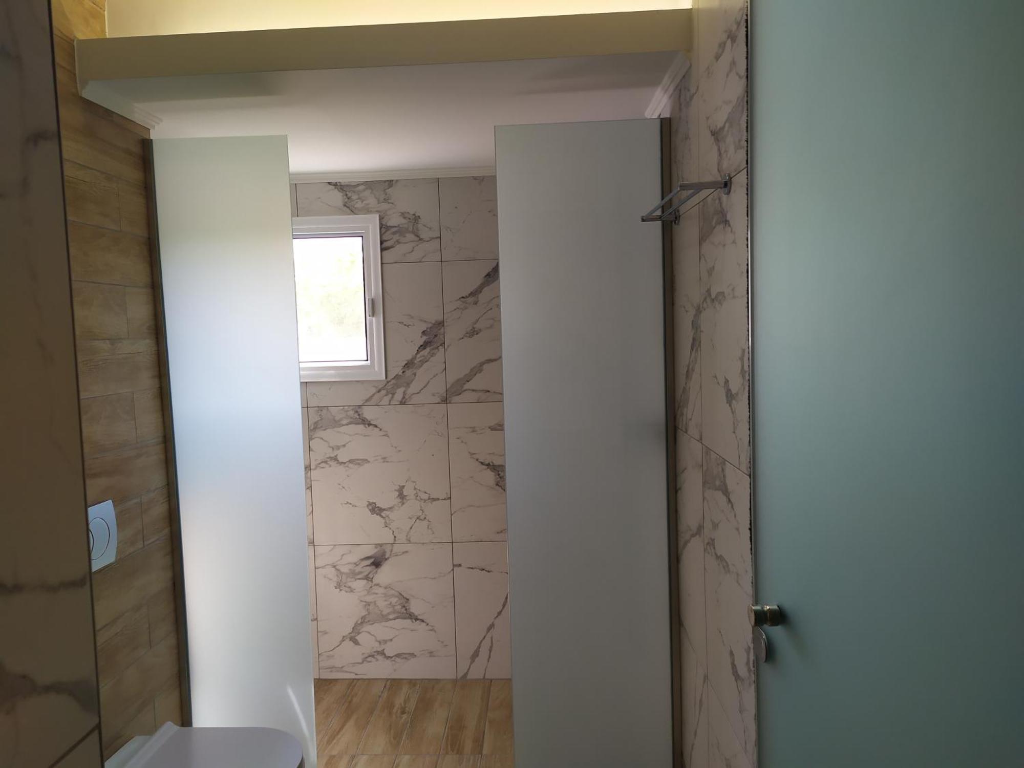 Studios Periklis Limenas  Luaran gambar