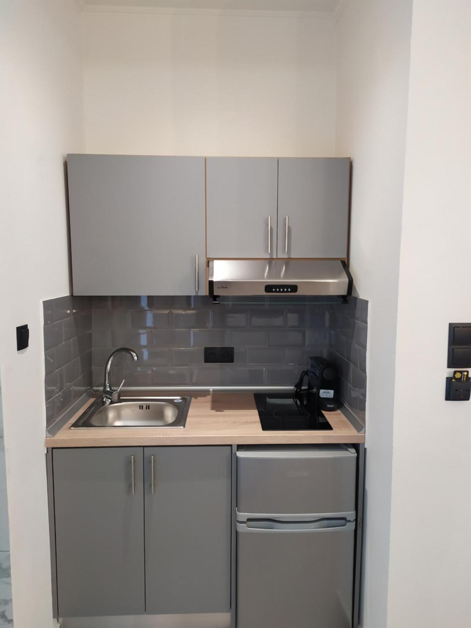 Studios Periklis Limenas  Luaran gambar