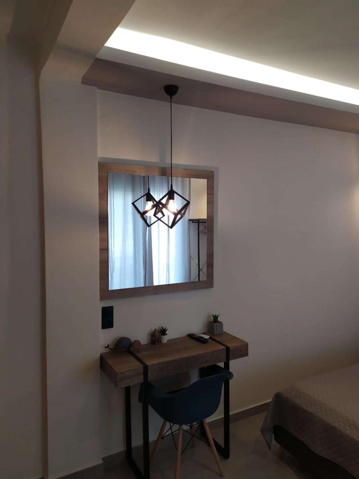 Studios Periklis Limenas  Luaran gambar