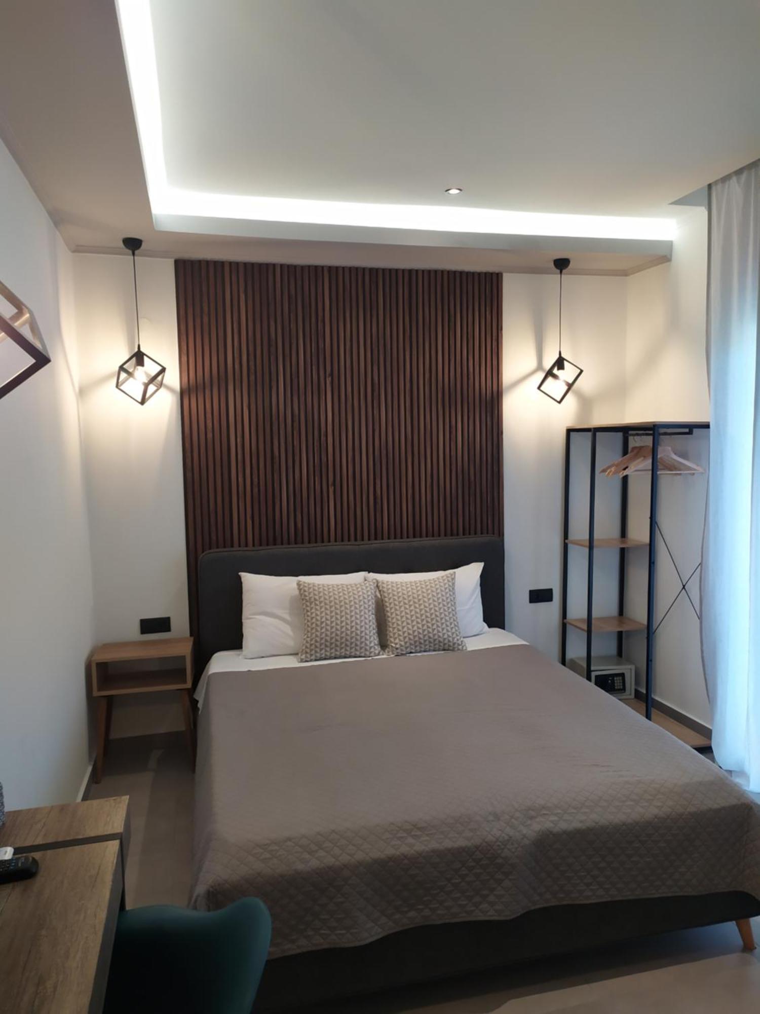 Studios Periklis Limenas  Luaran gambar