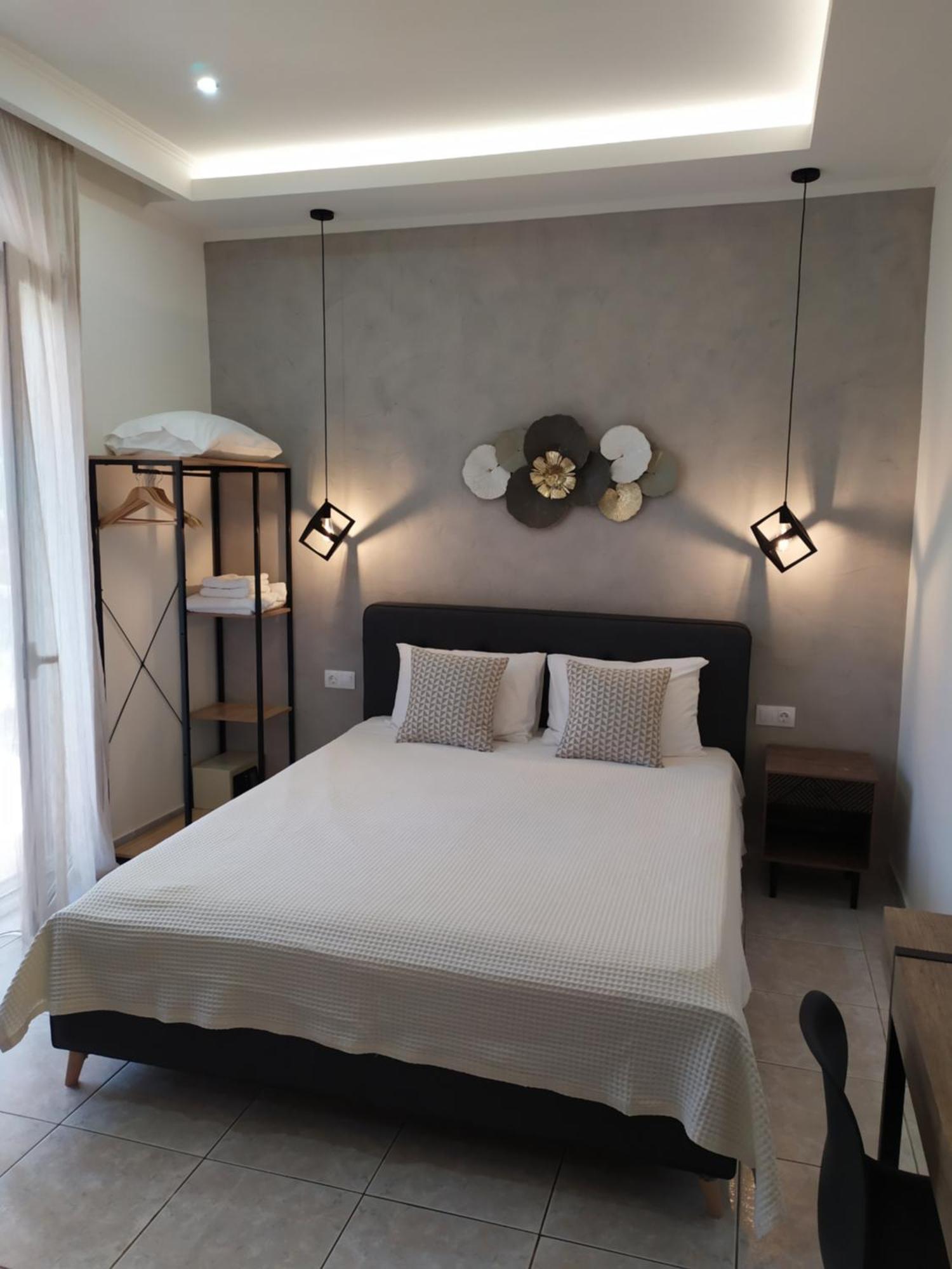 Studios Periklis Limenas  Luaran gambar